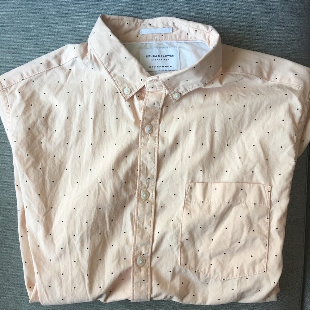 Polka Dot Short Sleeve Button Down (Med Slim Fit)